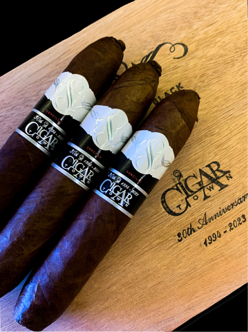 Sencillo Black Piramide 60 No.5 30th Anniversary