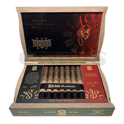 Arturo Fuente Forbidden X El Beso Prohibido